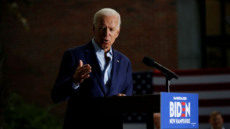 Joe Biden touts electability amid verbal stumbles in important New Hampshire