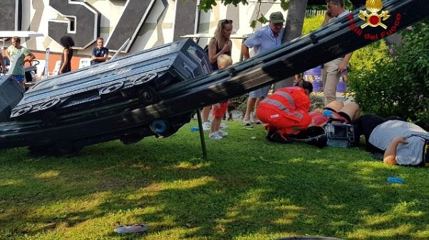 Incidente a trenino parco, 7 feriti Incidente a trenino parco, 7 feriti