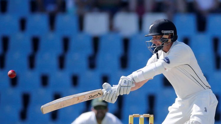 New Zealand crush Sri Lanka to level series