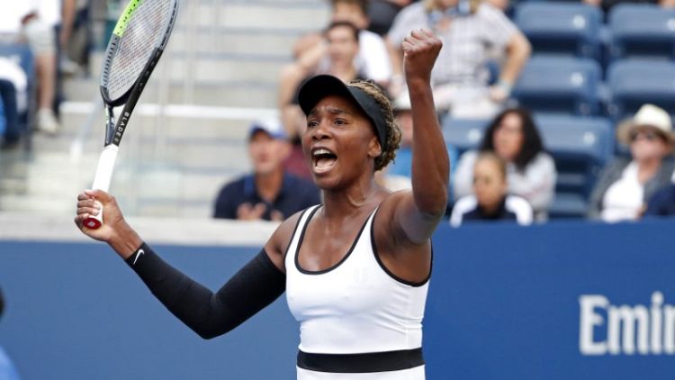 Venus sprints through first round of U.S. Open