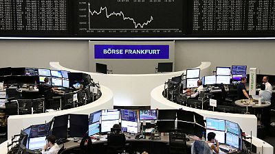 الأسهم الأوروبية تتراجع تحت ضغط المخاوف بشأن النمو العالمي الأسهم الأوروبية تتراجع تحت ضغط المخاوف بشأن النمو العالمي