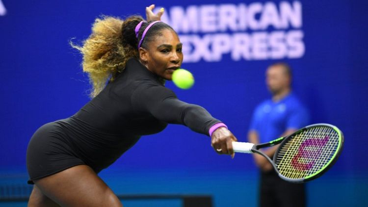 Serena survives scare to reach U.S. Open third round