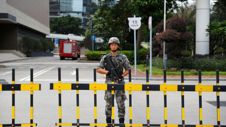 الصين تجري عملية إحلال ومناوبة لقواتها في هونج كونج