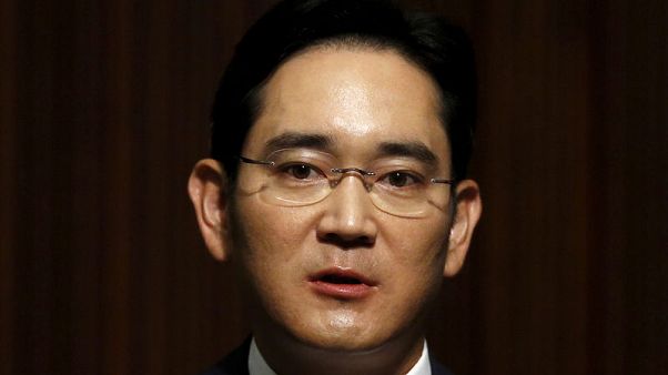 South Korea's top court returns Samsung heir Lee's bribery case for review South Korea's top court returns Samsung heir Lee's bribery case for review