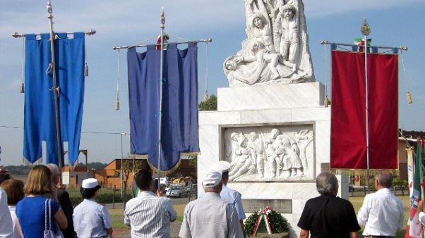 Superstiti strage,no a soldi da Germania Superstiti strage,no a soldi da Germania