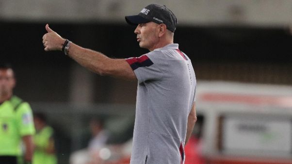 Mihajlovic dirige allenamento in campo Mihajlovic dirige allenamento in campo