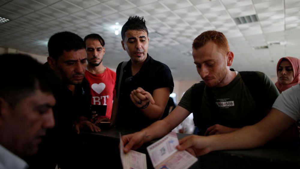 الحرب والفقر يدفعان سكان غزة لالتماس حياة أفضل في أوروبا.. رغم المخاطر   Euronews
