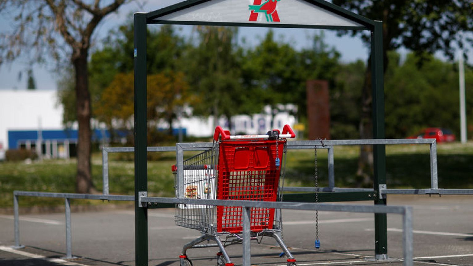 French retailer Auchan eyes 1.1 billion euros savings by 2022