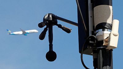 Paris suburb pioneers 'noise radar' to fine roaring motorcycles Paris suburb pioneers 'noise radar' to fine roaring motorcycles