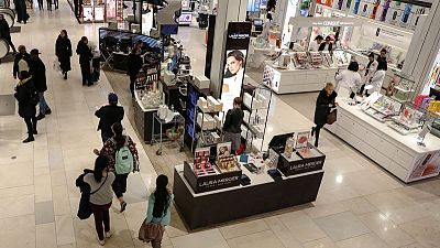 Strong consumer spending seen underpinning U.S. economy Strong consumer spending seen underpinning U.S. economy