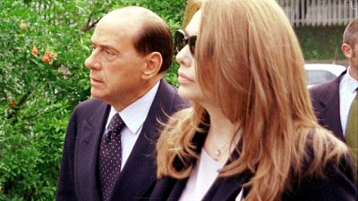 Cassazione,Lario ridia assegno divorzio Cassazione,Lario ridia assegno divorzio