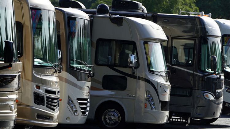 RV Makers See Bumpy Road, Cut Shipment Projection
