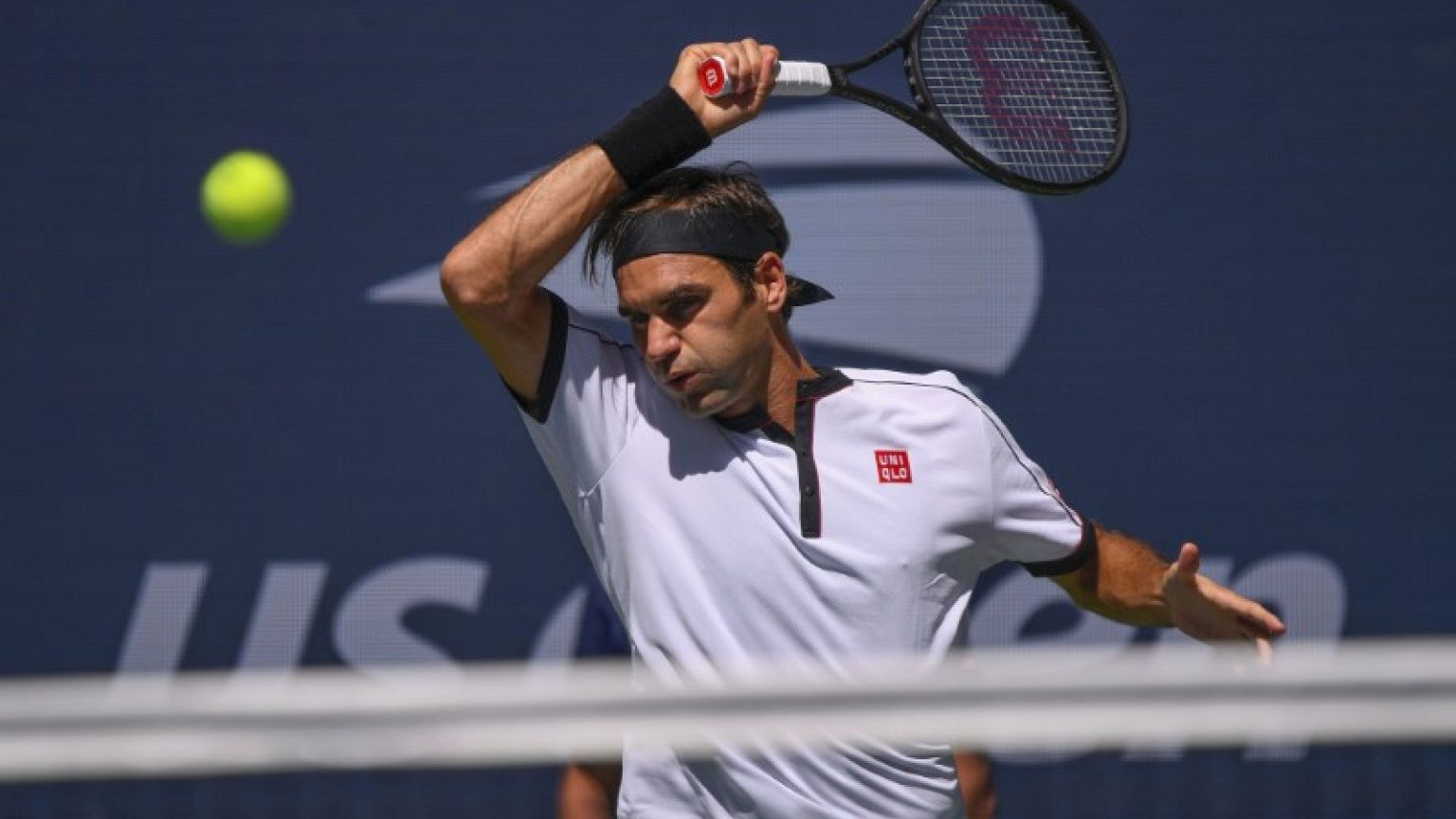 Federer sick and tired of preferential treatment talk