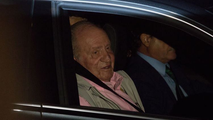 Spain's King Juan Carlos leaves hospital a week after heart surgery