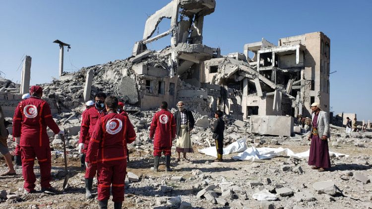 Saudi-led coalition bombs Yemen prison, scores killed