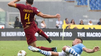 Calcio: Lazio-Roma è derby dei sei legni Calcio: Lazio-Roma è derby dei sei legni