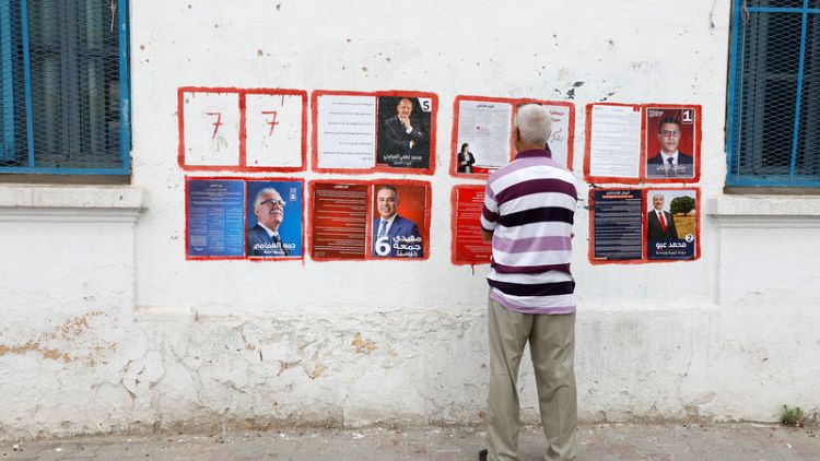 Tunisian candidates start their presidential campaigns
