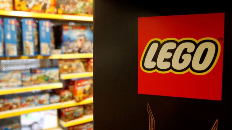 Marvel superheroes power up Lego's sales