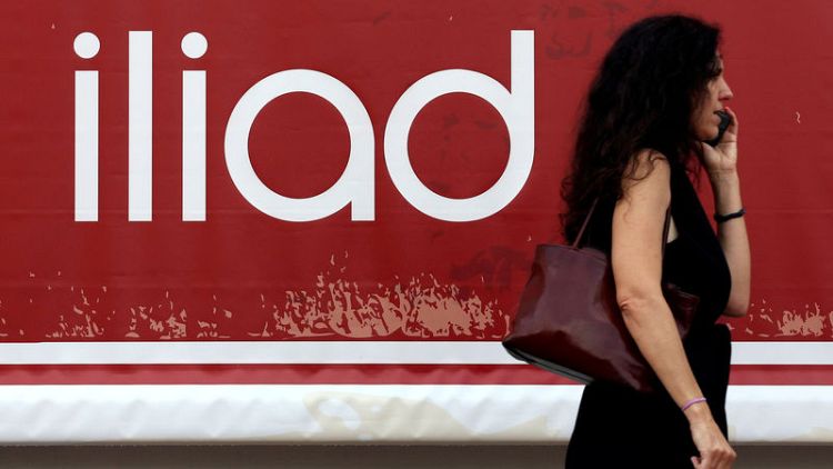 Iliad reports fall in H1 subscribers, shares slide