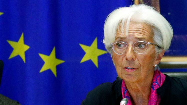 Lagarde open to combining euro zone bonds in a common asset