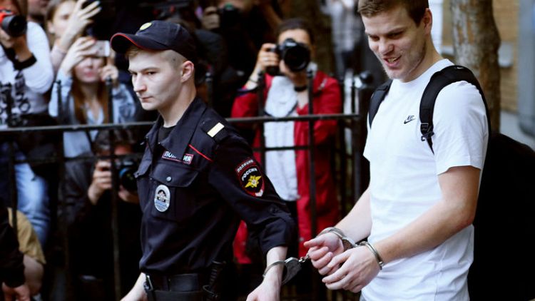 Court frees famous Russian soccer players jailed for attacks - news agencies