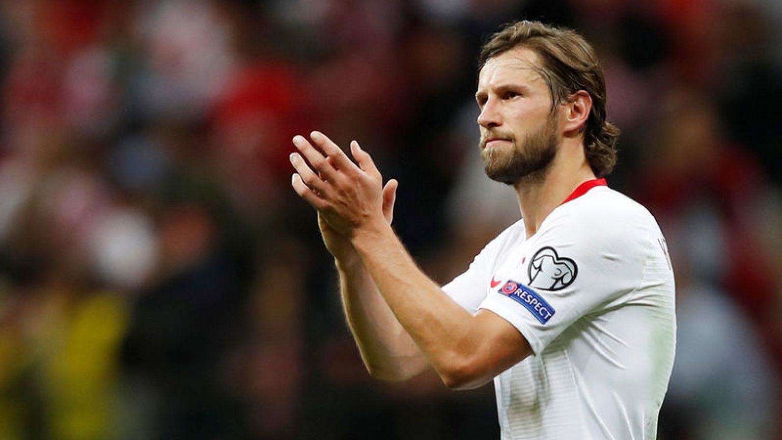 Poland's lead at the top cut after goalless draw with Austria
