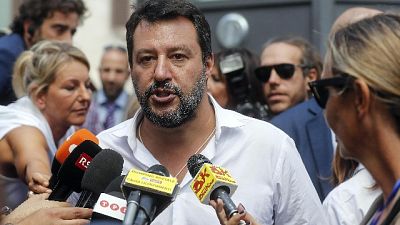 Salvini, lascio poltrona, tengo dignità Salvini, lascio poltrona, tengo dignità
