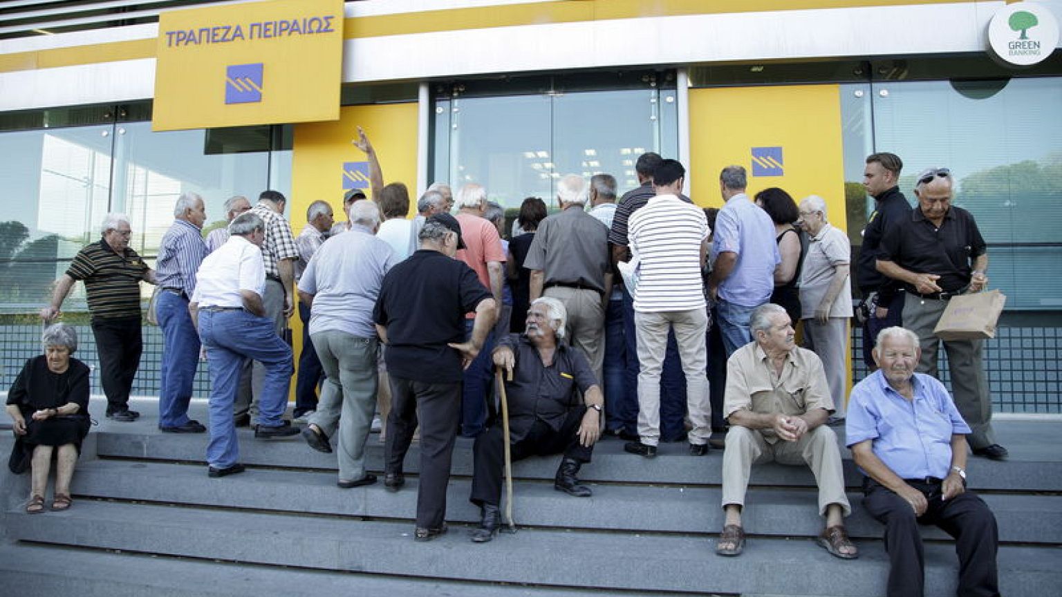 Greece's Piraeus Bank to reward home loan borrowers who pay on time