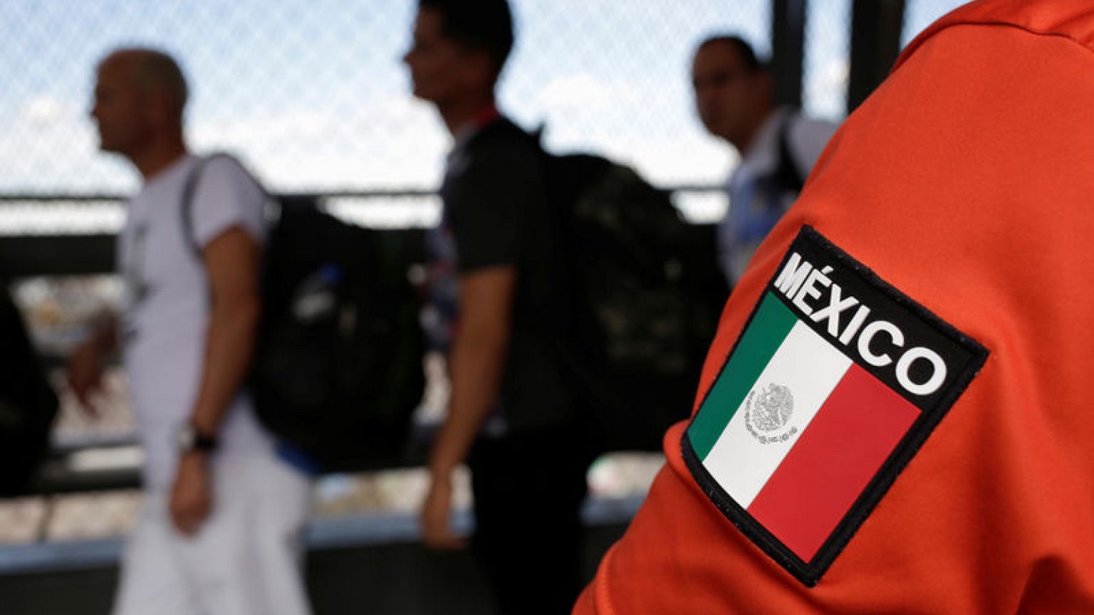 Mexico says will focus on arms smuggling at U.S. meeting on migrant flows