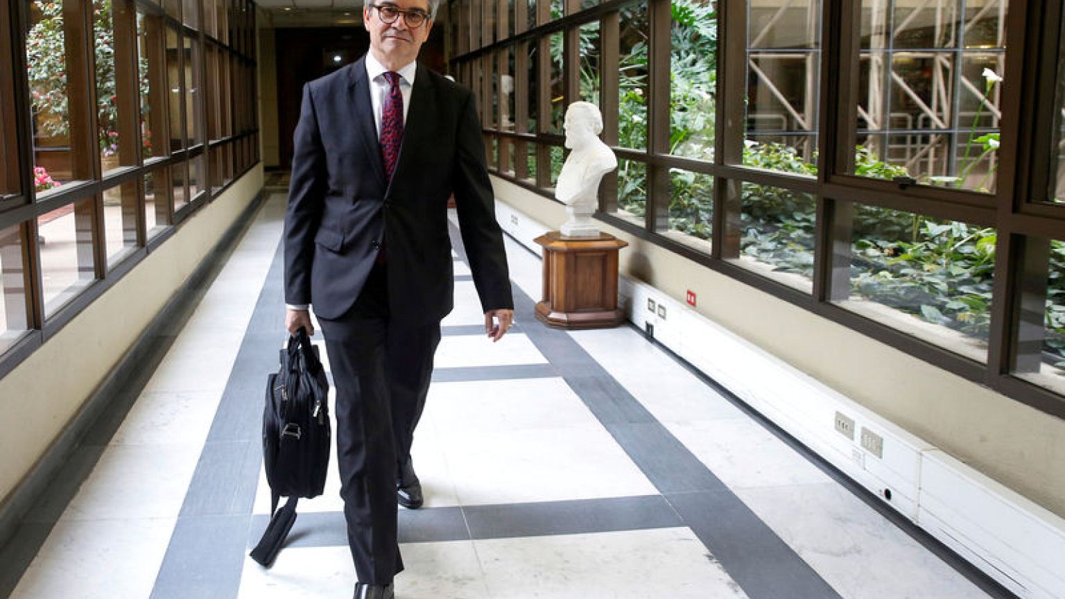 Chile sees peso joining heavyweight CLS FX system in 2021 - central bank chief