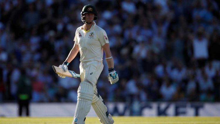 Smith continues to paper over Australia's batting cracks