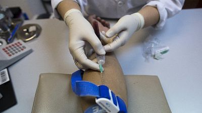 Nasconde Hiv e contagia donne, una muore Nasconde Hiv e contagia donne, una muore