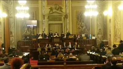 Sicilia: buco 1 mld,ipotesi blocco spesa Sicilia: buco 1 mld,ipotesi blocco spesa