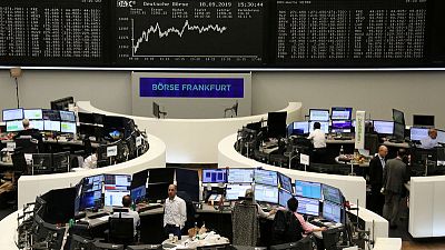 European shares rise as banks lead gains