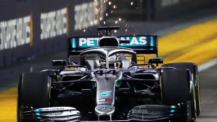 Hamilton edges Verstappen in Singapore practice