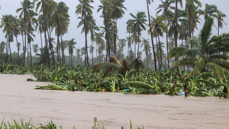 Sluggish Hurricane Lorena threatens Mexican beach resorts of Los Cabos with heavy rain
