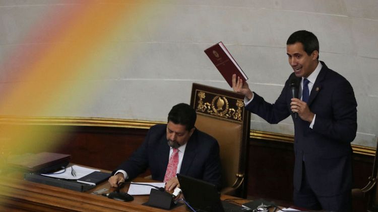 Pro-government lawmakers return to Venezuelan congress after two-year absence