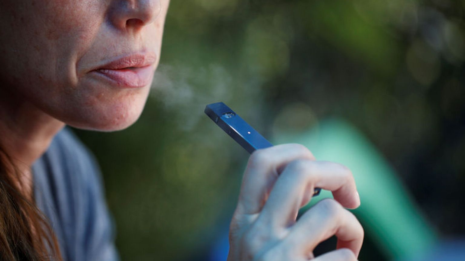 Juul Labs suspends advertising in U.S., replaces CEO