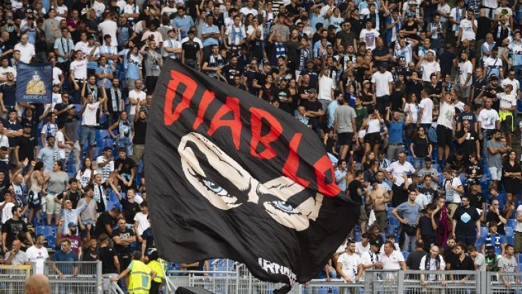 Omaggio curva dell'Inter a 'Diabolik'