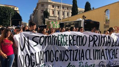 Clima: 5mila in piazza a Cagliari Clima: 5mila in piazza a Cagliari