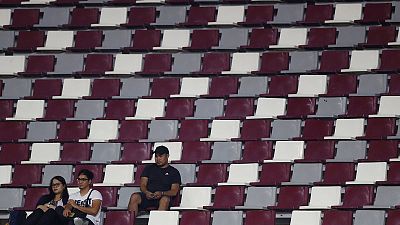 Organisers blame late starts and boycott for empty stadium