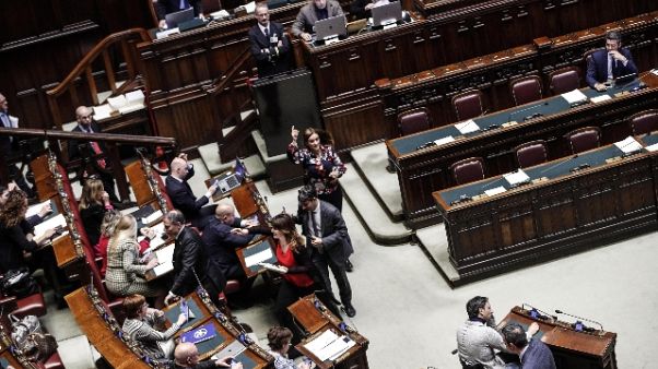 Ok commissione a taglio parlamentari Ok commissione a taglio parlamentari