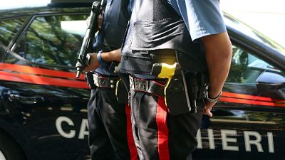 Botte e calci alla compagna, arrestato Botte e calci alla compagna, arrestato
