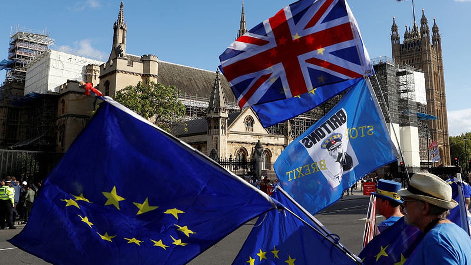 EU warns Brexit Britain on pushing trade deals while still in bloc