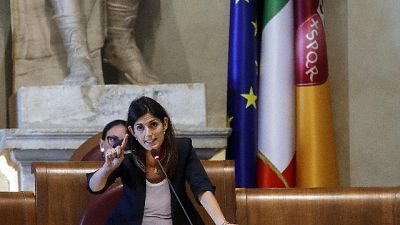 Rifiuti Roma: Raggi, Ama resta pubblica Rifiuti Roma: Raggi, Ama resta pubblica