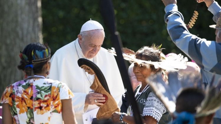 Il Papa pianta albero Assisi in Vaticano