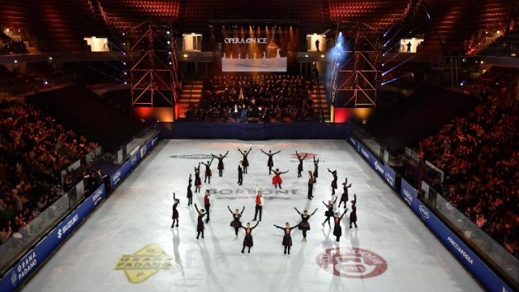 Opera on Ice: Plushenko incanta Roma
