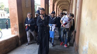Tifosi Bologna e Lazio per Mihajlovic Tifosi Bologna e Lazio per Mihajlovic