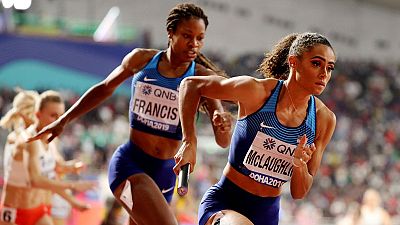 U.S. storm to gold in women's 4x400m relay U.S. storm to gold in women's 4x400m relay