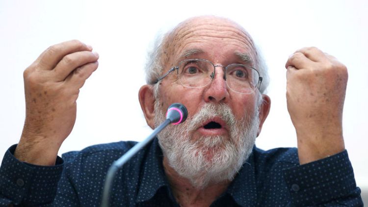 Nobel prize winner laments lack of money for young physicists